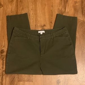 Women’s Boutique Olive green pants 18W
